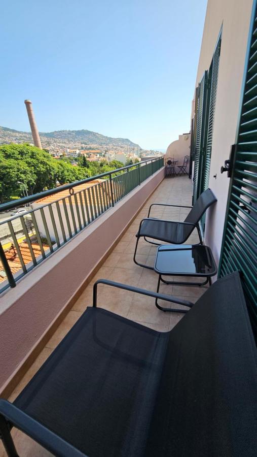 Garden And Seaview Apartment - Free Parking Funchal  Buitenkant foto